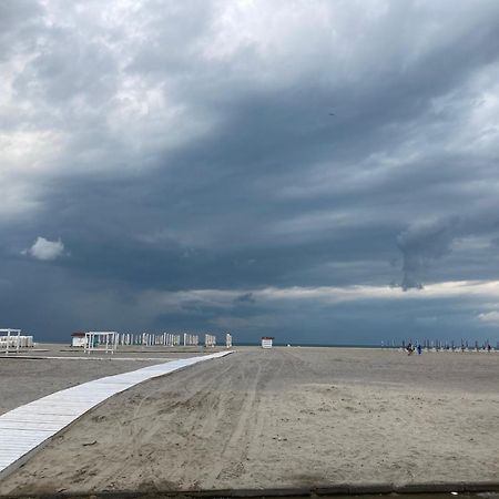 Vega Beach Apartment Mamaia Eksteriør billede