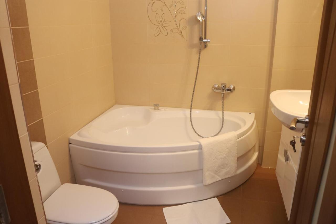 Vega Beach Apartment Mamaia Eksteriør billede