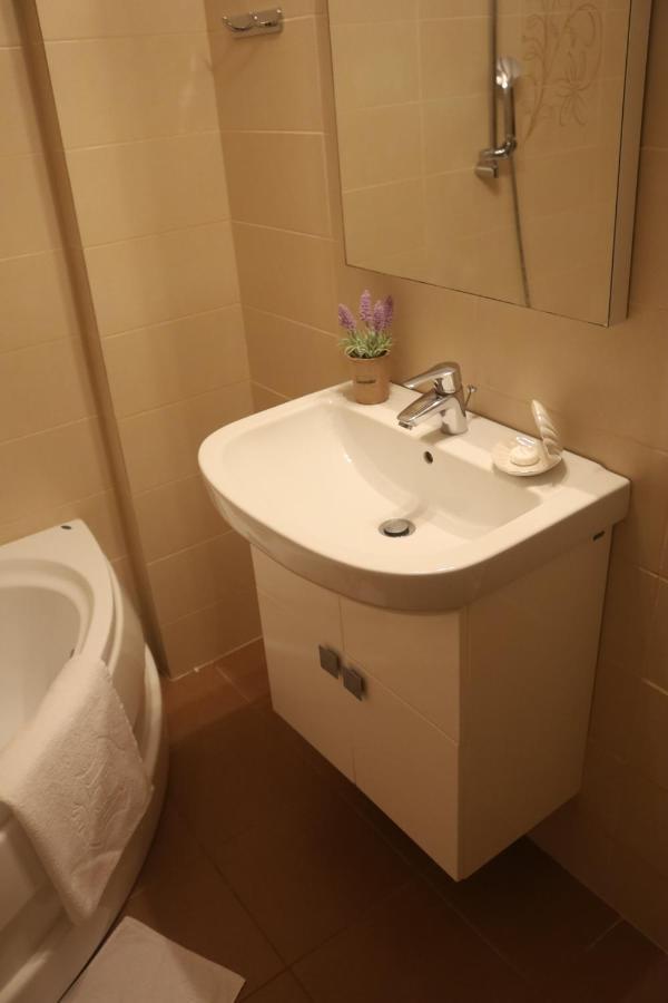 Vega Beach Apartment Mamaia Eksteriør billede
